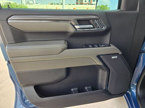 Certified 2024 Chevrolet Silverado 1500 ZR2 AWD/4WD image 19