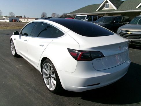 Used 2018 Tesla Model 3 Mid Range image 6