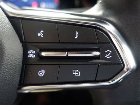 Used 2025 Chevrolet Equinox LT FWD image 13