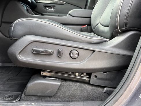 Used 2023 Honda Pilot Elite image 14