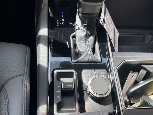 New 2026 Toyota Tundra Limited image 15