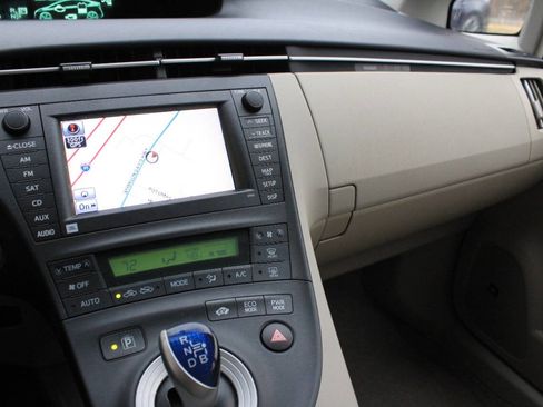 Used 2011 Toyota Prius Five image 20