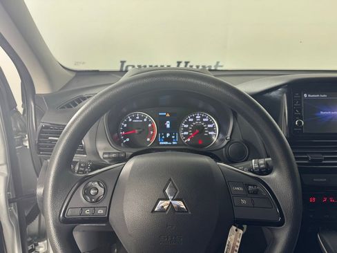Used 2024 Mitsubishi Eclipse Cross ES image 19