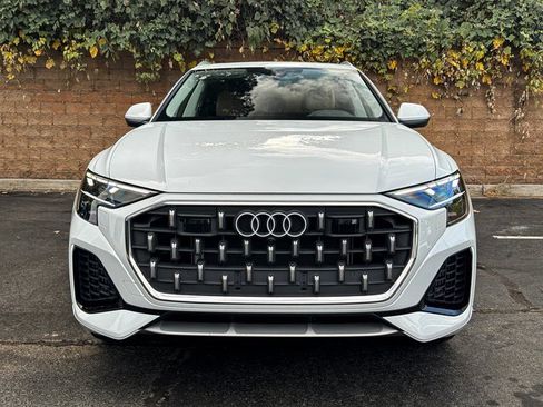Used 2025 Audi Q8 Premium Plus image 16