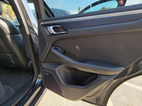 Used 2017 Porsche Macan GTS w/ Premium Package Plus image 44