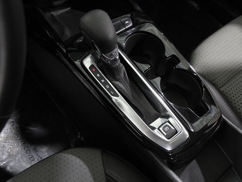 Certified 2024 Chevrolet Trax LT w/ Sunroof Package image 14