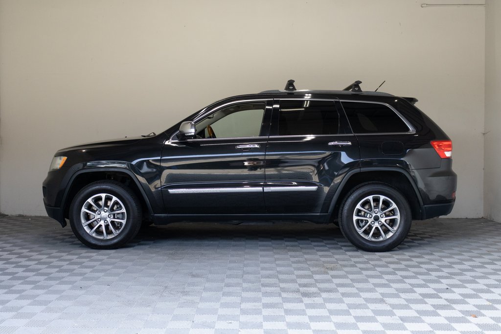 Used 2012 Jeep Grand Cherokee Overland AWD/4WD image 7