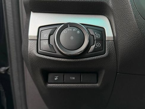 Used 2013 Ford Explorer XLT AWD/4WD image 24
