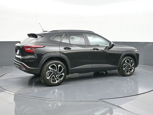 New 2026 Chevrolet Trax RS w/ Sunroof Package image 16