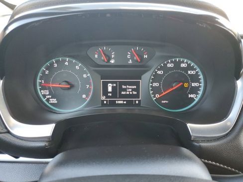 Used 2023 Chevrolet Traverse LT image 30