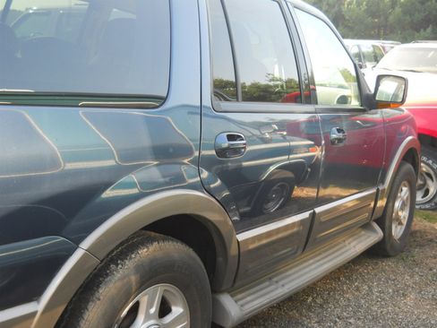 Used 2004 Ford Expedition Eddie Bauer AWD/4WD image 2