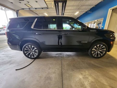Certified 2025 Chevrolet Tahoe High Country AWD/4WD image 5