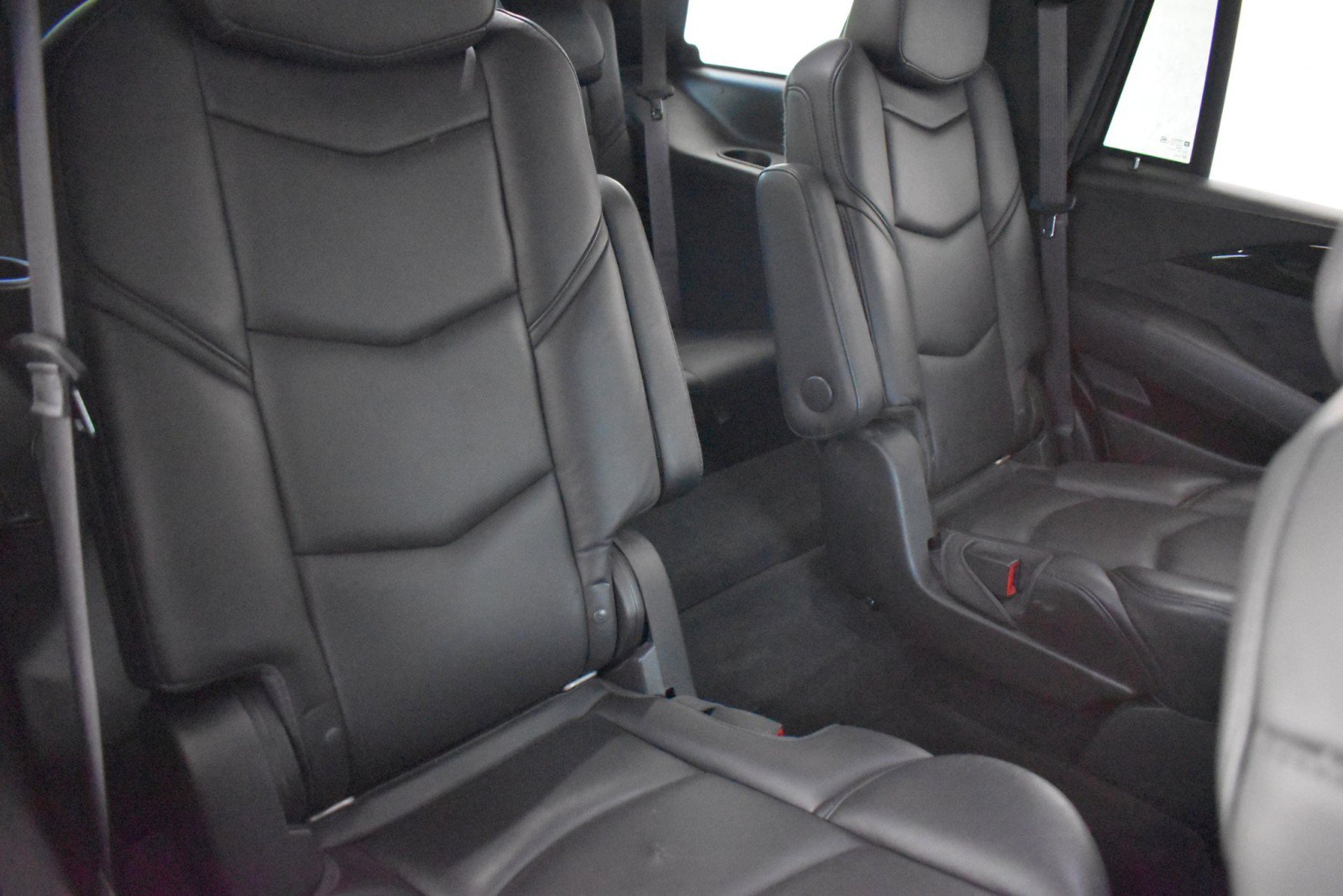 Used 2017 Cadillac Escalade Platinum AWD/4WD image 43