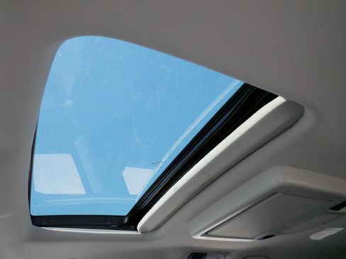 Certified 2026 Honda Odyssey Touring image 33