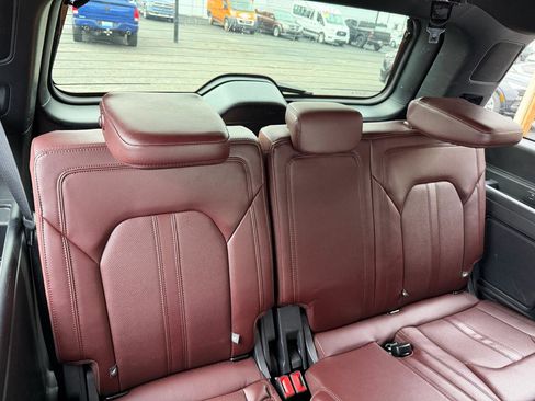 Used 2024 Ford Expedition Limited image 26
