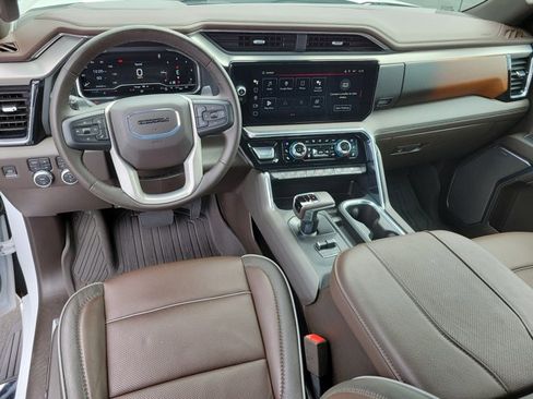 Used 2024 GMC Sierra 1500 Denali image 16