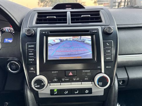 Used 2012 Toyota Camry SE image 19