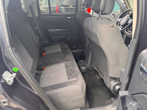 Used 2014 Jeep Patriot Sport w/ Power Value Group image 8