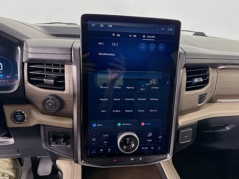 Used 2023 Ford Expedition Max Limited AWD/4WD image 16