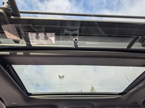 Used 2017 Jeep Grand Cherokee Trailhawk w/ Trailhawk Luxury Group image 15