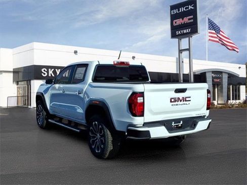 New 2026 GMC Canyon Denali image 3