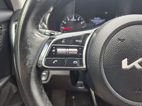 Used 2023 Kia Seltos EX AWD/4WD image 19