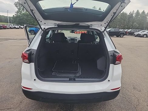 Used 2023 Chevrolet Equinox LS w/ Driver Confidence II Package AWD/4WD image 18