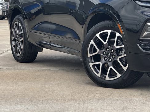 Used 2025 Chevrolet Blazer RS image 12