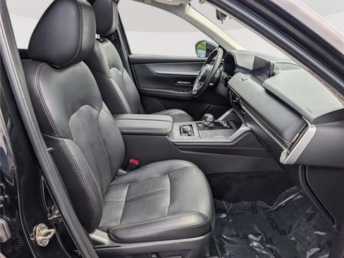Used 2024 MAZDA CX-90 Plug-In Hybrid w/ Preferred AWD/4WD image 12
