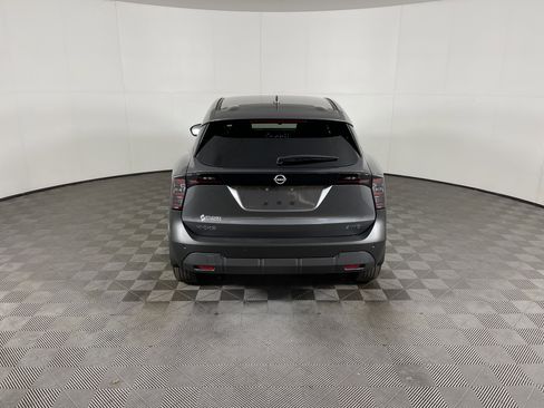 Used 2025 Nissan Kicks SV image 4