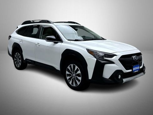 Used 2025 Subaru Outback Limited w/ Popular Package #2 AWD/4WD image 3