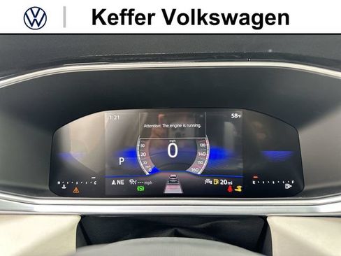 New 2026 Volkswagen Taos SE FWD image 20