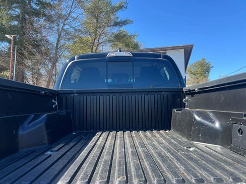 Used 2023 Toyota Tacoma SR5 image 39