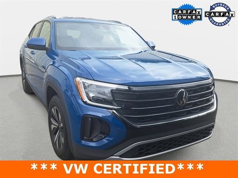 Used 2025 Volkswagen Atlas Cross Sport SE image 3