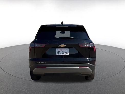 Used 2025 Chevrolet Equinox LT image 11