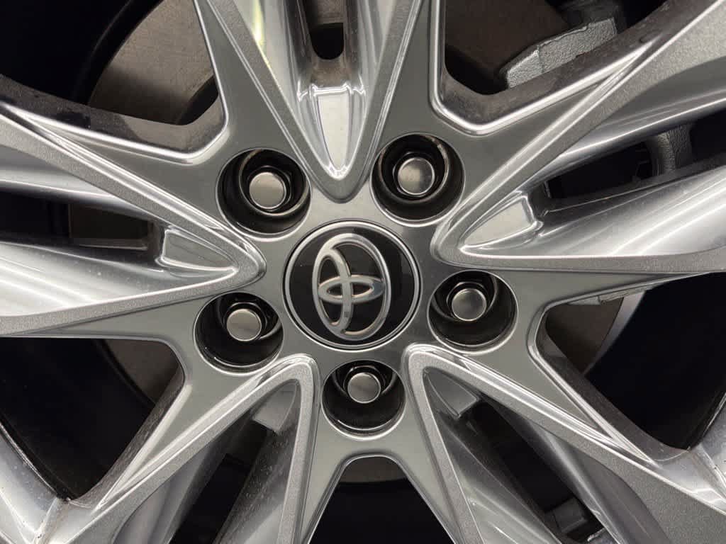 Certified 2026 Toyota Sienna Limited FWD image 17