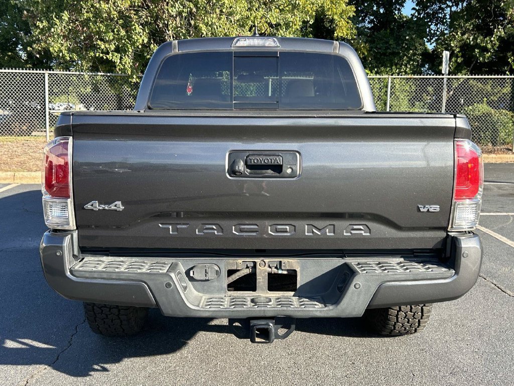 Used 2017 Toyota Tacoma Limited w/ Tow Package AWD/4WD image 6