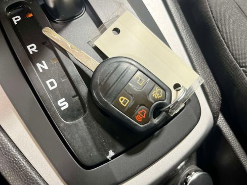 Used 2015 Ford Fiesta SE image 17