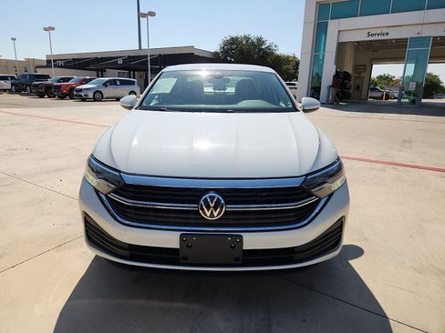 Used 2024 Volkswagen Jetta S FWD image 2