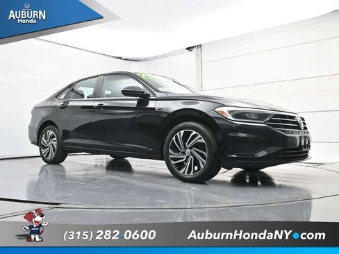Used 2020 Volkswagen Jetta SEL image 15