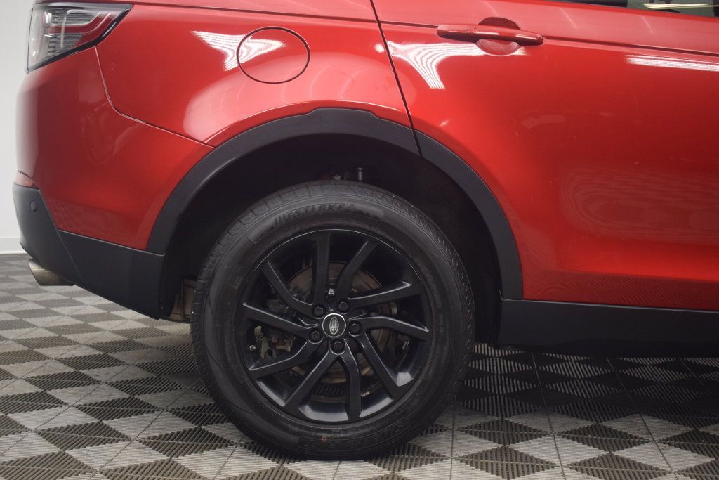 Used 2019 Land Rover Discovery Sport HSE AWD/4WD image 28