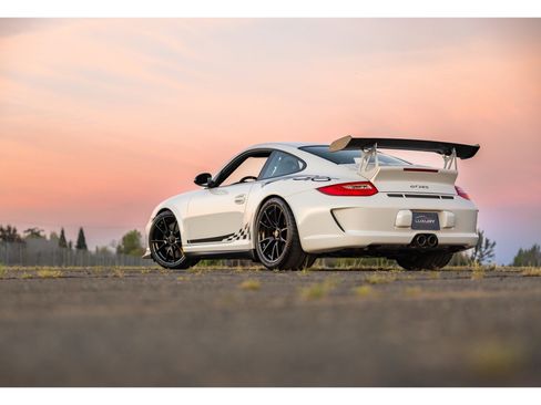 Used 2011 Porsche 911 GT3 RS image 8