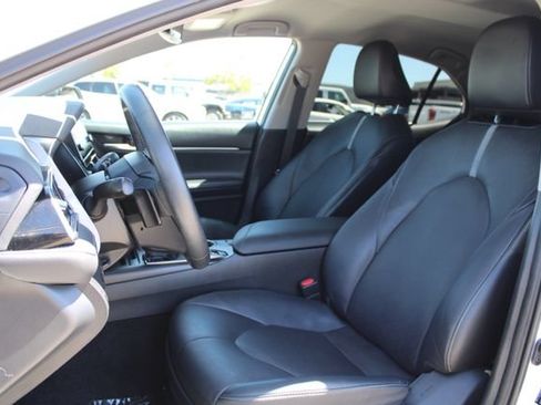 Used 2021 Toyota Camry XSE w/ Carpet Mat Package (TMS) FWD image 29