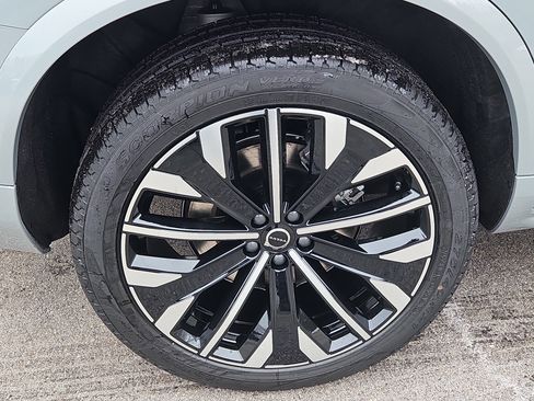New 2026 Volvo XC90 B6 Plus w/ Protection Package image 20