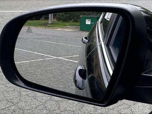 Certified 2019 Jeep Cherokee Limited image 28