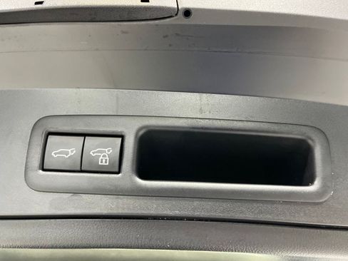 Used 2022 Lexus UX 250h w/ Premium Package AWD/4WD image 39