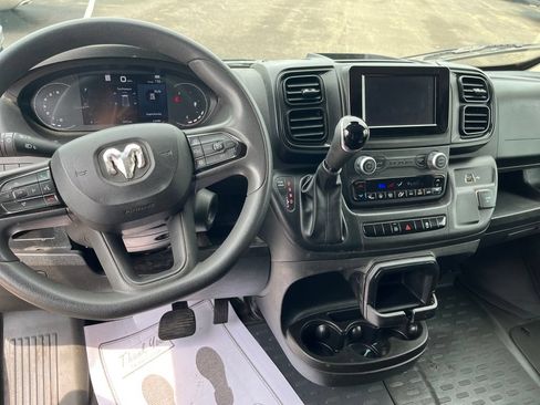Used 2025 RAM ProMaster 2500 w/ U-Haul Equipment Group FWD image 14