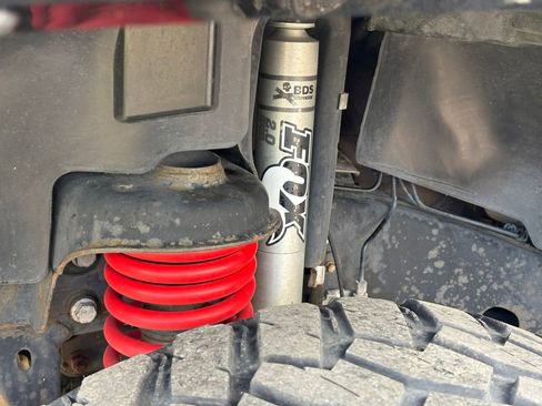 Used 2016 Jeep Wrangler Unlimited Rubicon AWD/4WD image 12