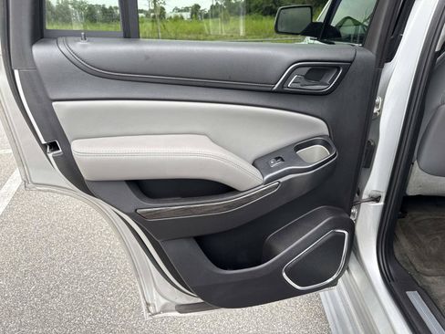 Used 2015 Chevrolet Tahoe LT AWD/4WD image 9