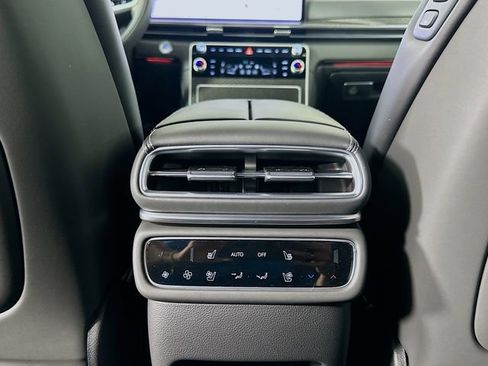 New 2026 Genesis GV80 3.5T e-SC image 18